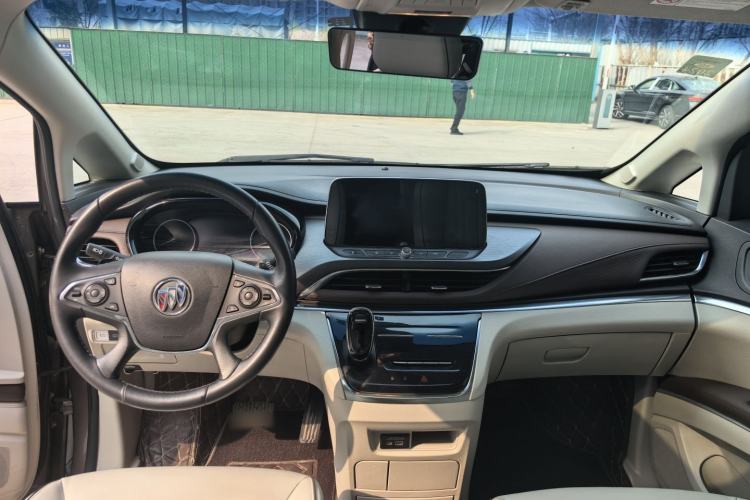 Used Buick GL8 2023 Land Executive Class Deluxe Model Interior 3
