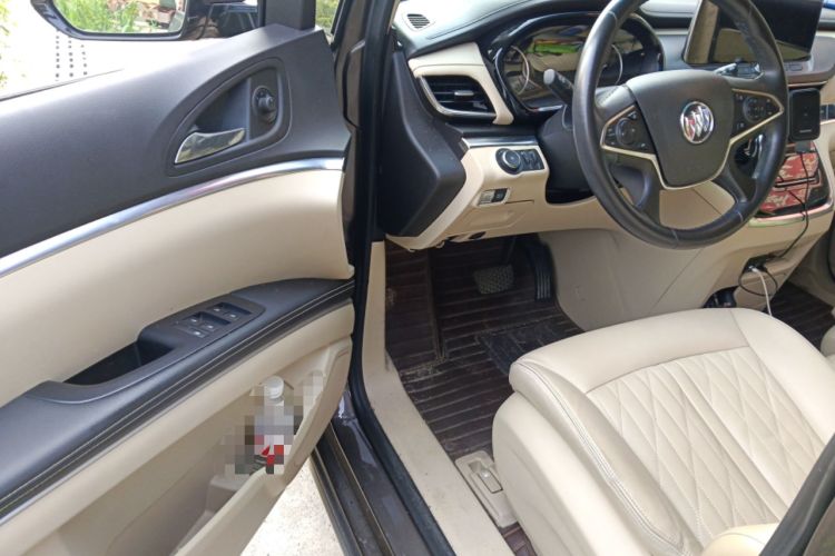 Used Buick GL8 2023 Land Executive Class 652T Luxury Model Interior 3