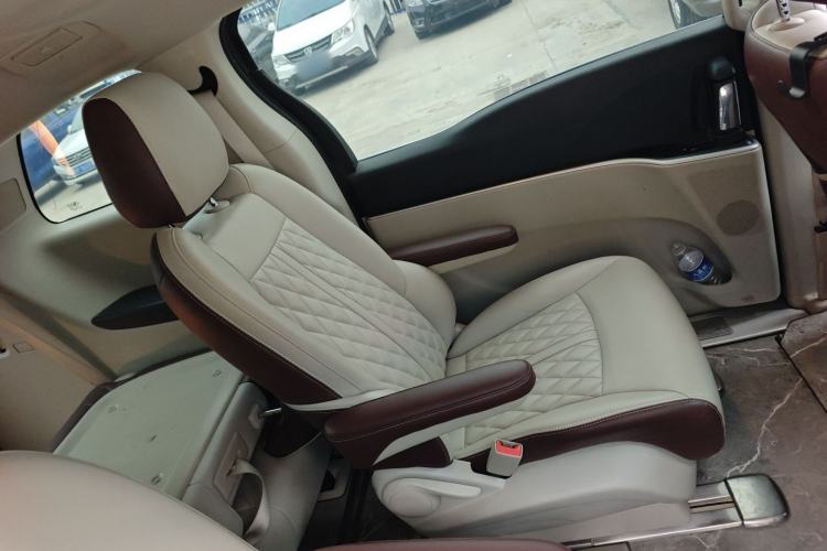 Used Buick GL8 2023 Land Executive Class Smart Enjoyment Model Interior 4