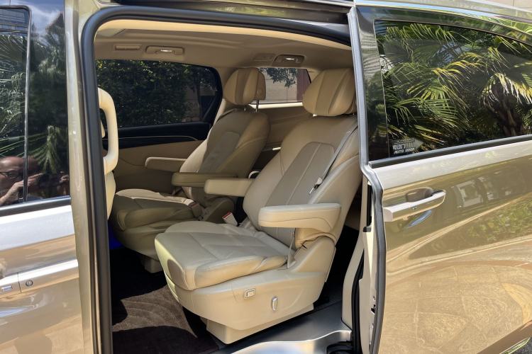 Used Buick GL8 2023 ES Lu Zun Deluxe Model Interior 4