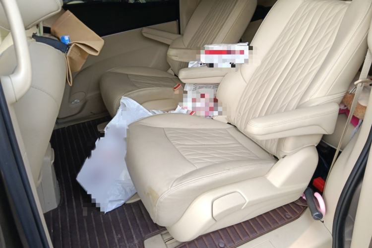 Used Buick GL8 2023 Land Executive Class 652T Luxury Model Interior 4