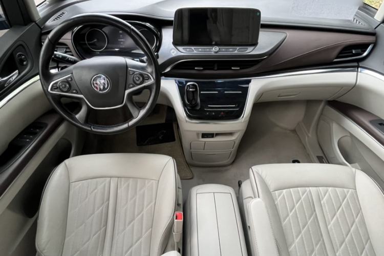 Used Buick GL8 2023 Land Executive Class Deluxe Model Interior 5