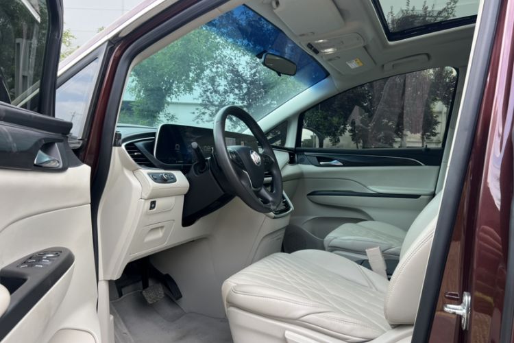 Used Buick GL8 2023 ES Lu Zun Comfort Model Interior 6