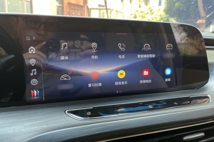 Used Buick GL8 2023 ES Lu Zun Deluxe Model Interior 6