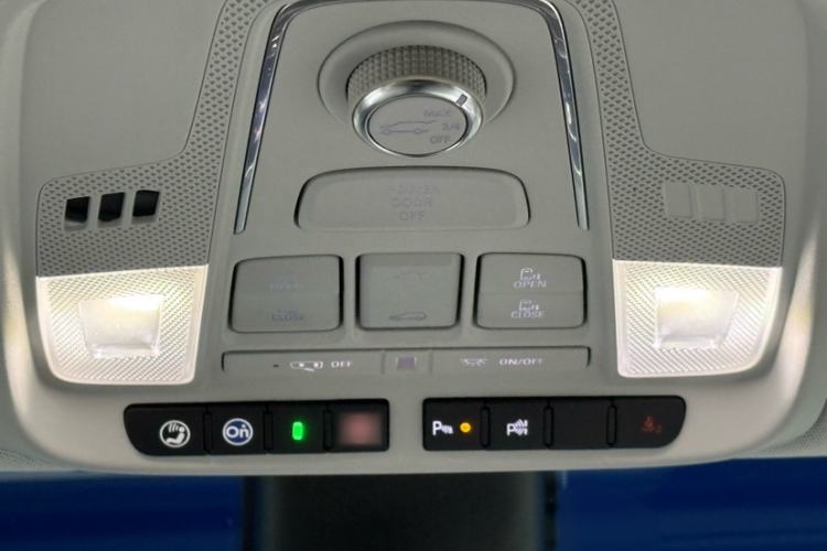 Used Buick GL8 2023 ES Lu Zun Luxury Model Interior 7