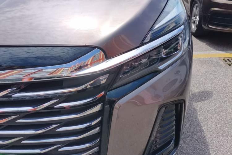 Used Buick GL8 2023 Land Executive Class Smart Enjoyment Model Left Front Headlight