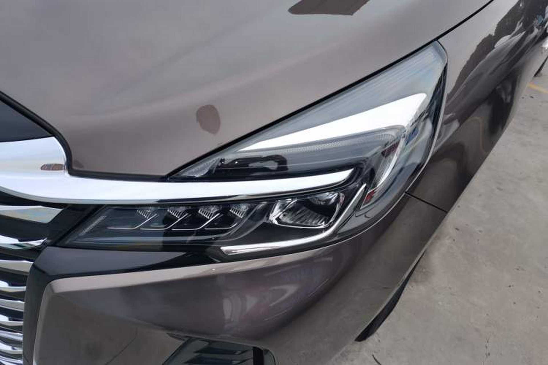 Used Buick GL8 2023 Land Executive Class Deluxe Model Left Front Headlight