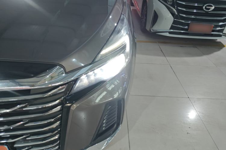 Used Buick GL8 2023 Facelifted Land Cruiser Executive Luxury Version Left Front Headlight