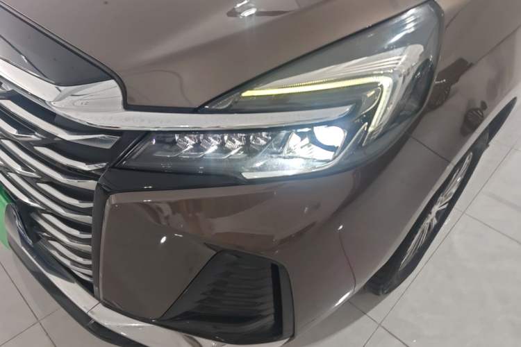 Used Buick GL8 2023 Land Executive Class 652T Luxury Model Left Front Headlight