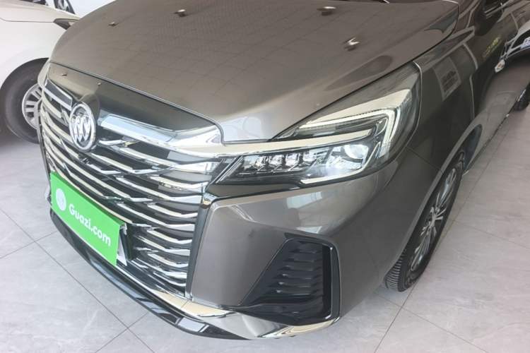 Used Buick GL8 2023 Facelifted Land Cruiser Executive Luxury Version Left Front Headlight