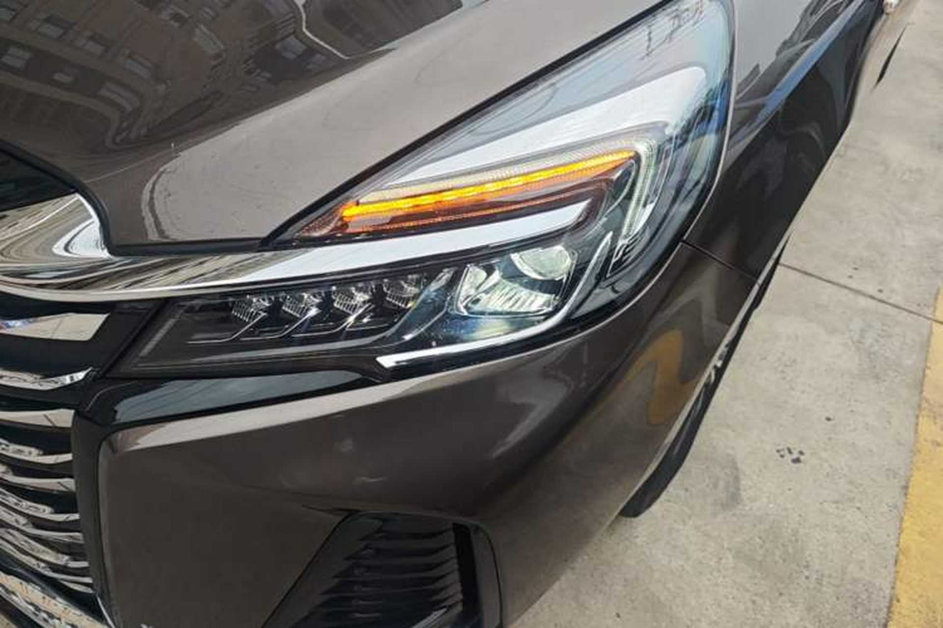 Used Buick GL8 2023 Facelifted Land Cruiser Executive Luxury Version Left Front Headlight