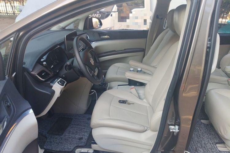 Used Buick GL8 2023 Land Executive Class Smart Enjoyment Model Left Front Seat
