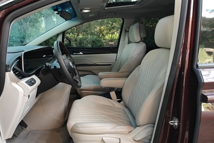 Used Buick GL8 2023 ES Lu Zun Comfort Model Left Front Seat
