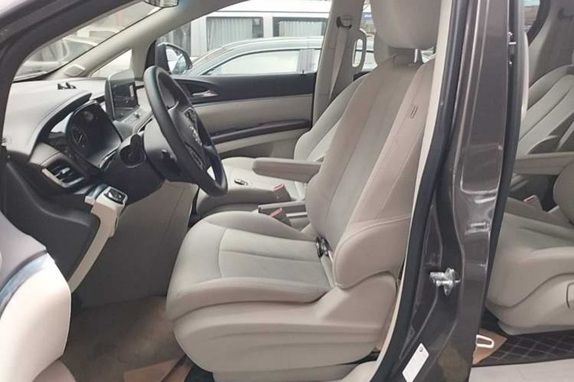 Used Buick GL8 2023 Land Executive Class Smart Enjoyment Model Left Front Seat