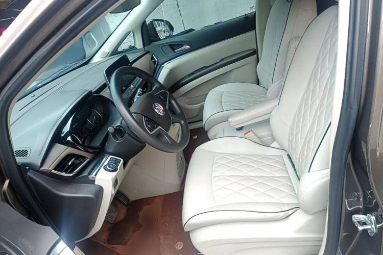 Used Buick GL8 2023 Land Executive Class Smart Enjoyment Model Left Front Seat