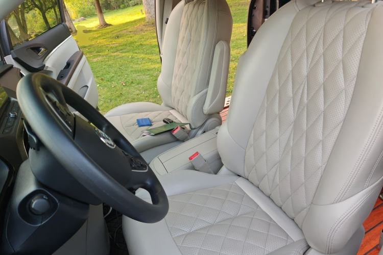 Used Buick GL8 2023 Land Executive Class Smart Enjoyment Model Left Front Seat
