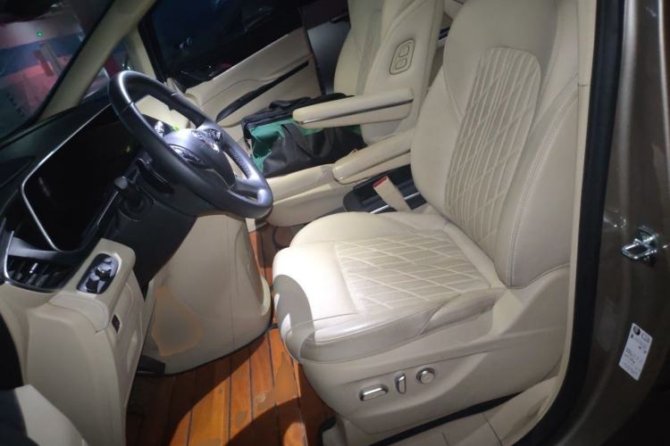 Used Buick GL8 2023 ES Lu Zun Luxury Model Left Front Seat