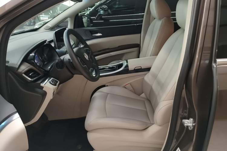 Used Buick GL8 2023 Land Executive Class Smart Enjoyment Model Left Front Seat