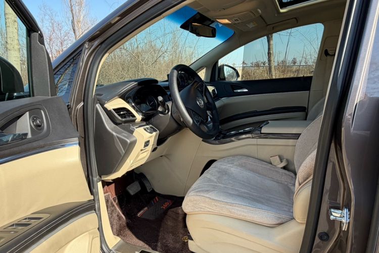 Used Buick GL8 2023 Land Executive Class 652T Luxury Model Left Front Seat