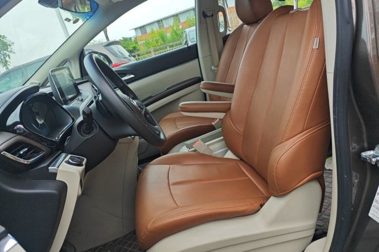 Used Buick GL8 2023 Land Executive Class Comfort Model Left Front Seat
