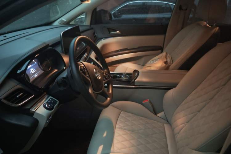 Used Buick GL8 2023 Land Executive Class Smart Enjoyment Model Left Front Seat