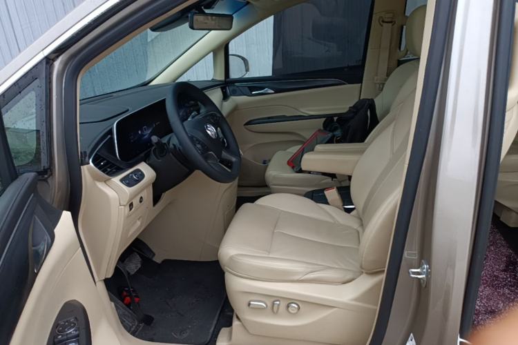 Used Buick GL8 2023 ES Lu Zun Deluxe Model Left Front Seat