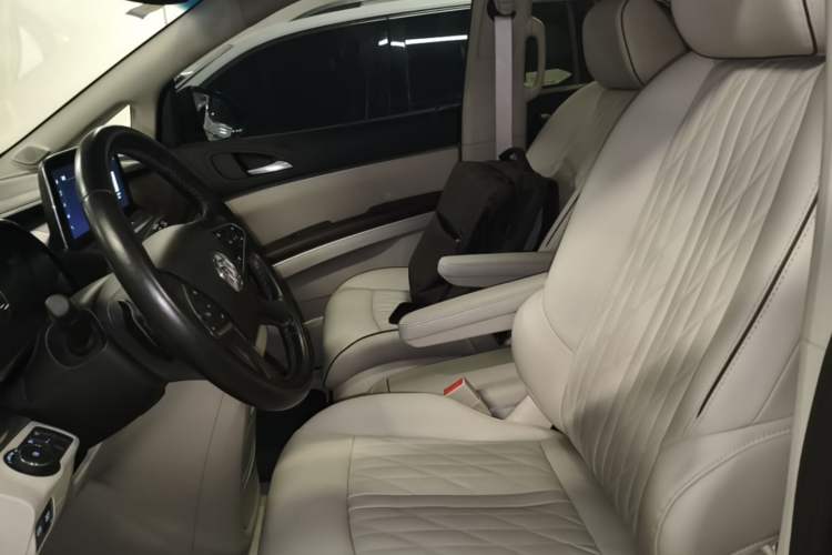 Used Buick GL8 2023 Land Executive Class 652T Luxury Model Left Front Seat