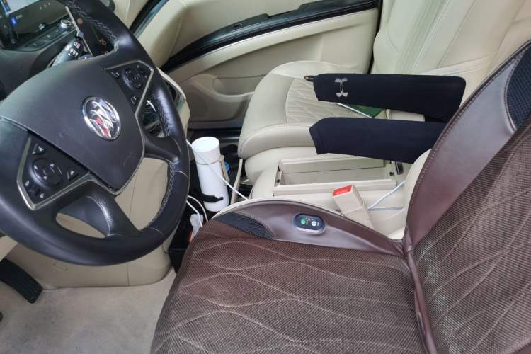 Used Buick GL8 2023 Land Executive Class 652T Luxury Model Left Front Seat