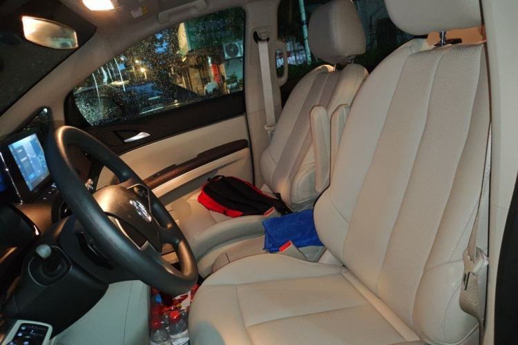 Used Buick GL8 2023 Land Executive Class Comfort Model Left Front Seat