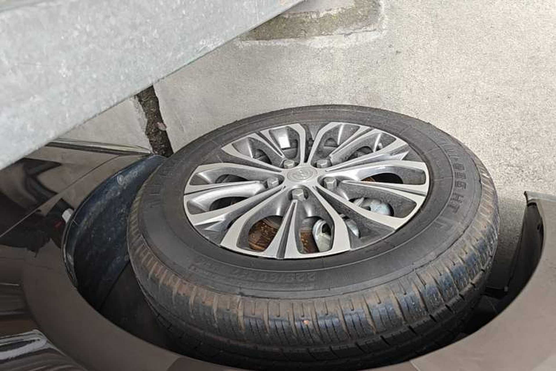 Used Buick GL8 2023 Facelifted Land Cruiser Executive Luxury Version Left Front Wheel Hub