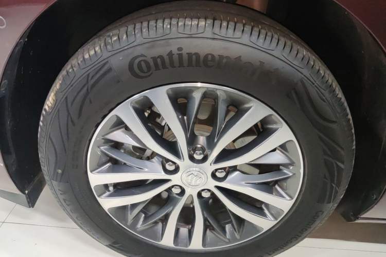 Used Buick GL8 2023 ES Lu Zun Deluxe Model Left Front Wheel Hub