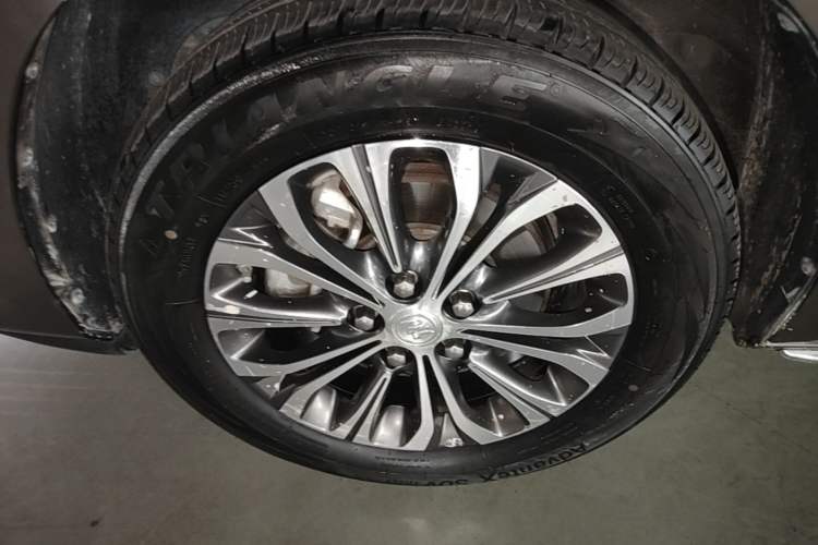 Used Buick GL8 2023 Land Executive Class 652T Luxury Model Left Front Wheel Hub