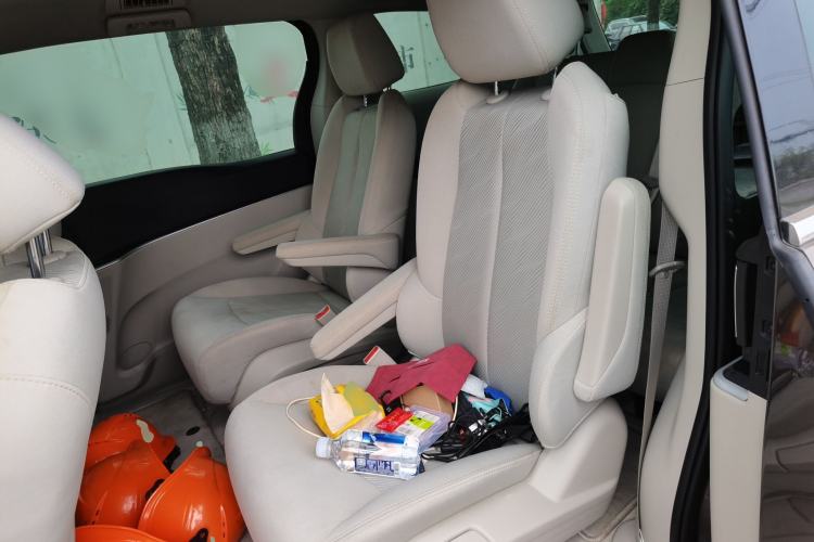 Used Buick GL8 2023 Land Executive Class Comfort Model Left Rear Seat