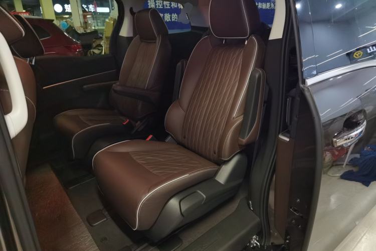 Used Buick GL8 2023 Land Executive Class 652T Luxury Model Left Rear Seat