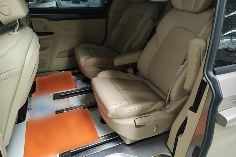 Used Buick GL8 2023 ES Lu Zun Deluxe Model Left Rear Seat