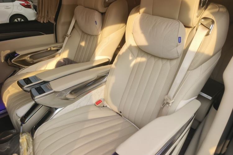 Used Buick GL8 2023 ES Lu Zun Deluxe and Yue Edition Left Rear Seat