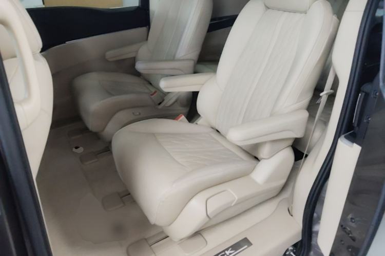 Used Buick GL8 2023 Land Business Class Smart Deluxe Model Left Rear Seat