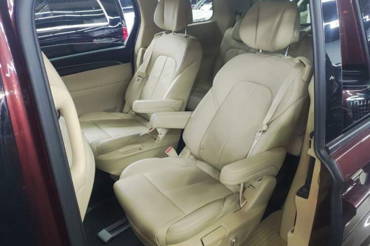 Used Buick GL8 2023 ES Lu Zun Deluxe Model Left Rear Seat