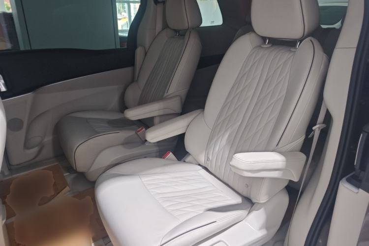 Used Buick GL8 2023 Land Executive Class 652T Luxury Model Left Rear Seat