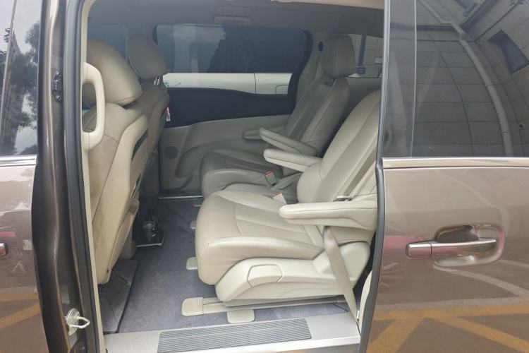 Used Buick GL8 2023 Land Executive Class Comfort Model Left Rear Seat
