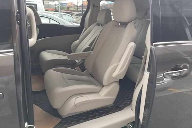 Used Buick GL8 2023 Land Executive Class Smart Enjoyment Model Left Rear Seat
