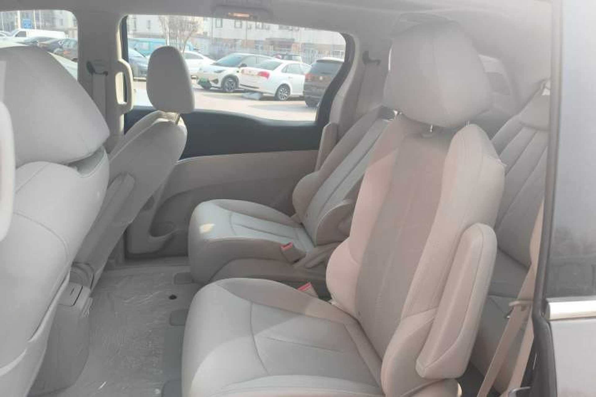 Used Buick GL8 2023 Land Executive Class Comfort Model Left Rear Seat