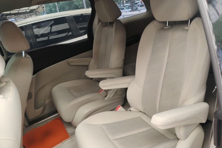 Used Buick GL8 2023 Land Executive Class Comfort Model Left Rear Seat