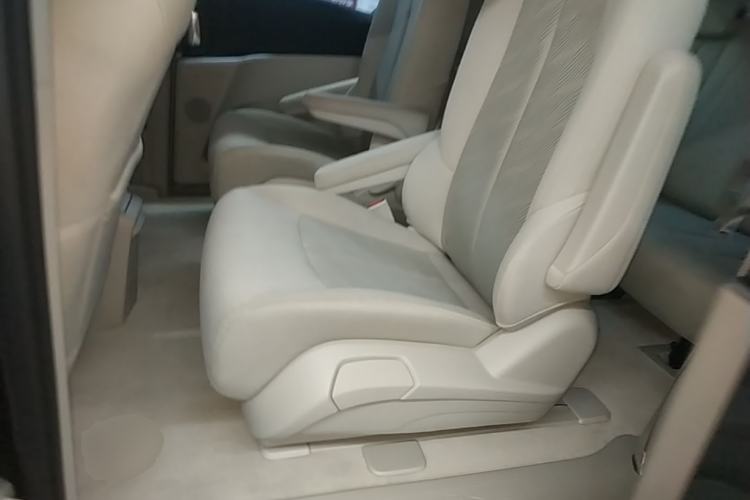 Used Buick GL8 2023 Land Executive Class Comfort Model Left Rear Seat