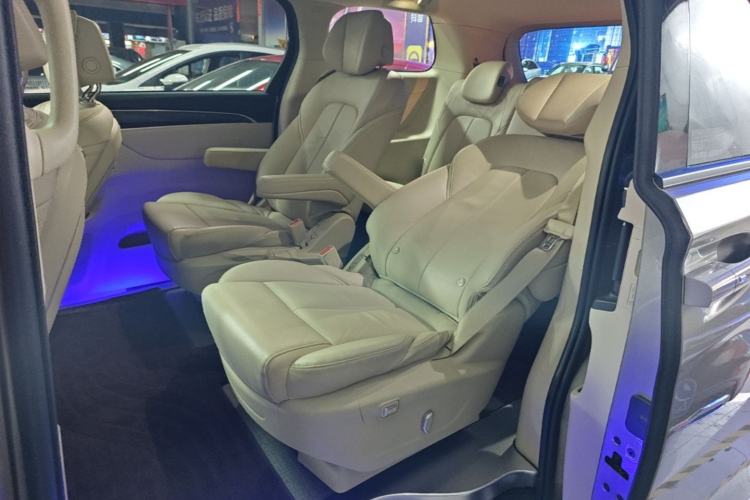 Used Buick GL8 2023 ES Lu Zun Deluxe Model Left Rear Seat
