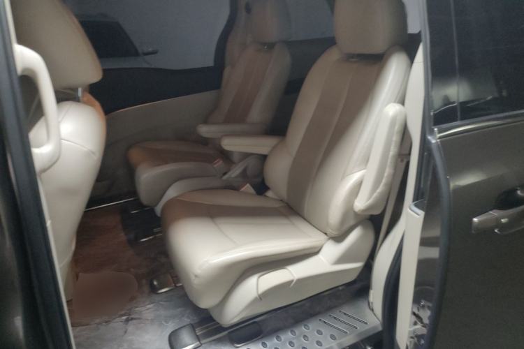 Used Buick GL8 2023 Land Executive Class Smart Enjoyment Model Left Rear Seat