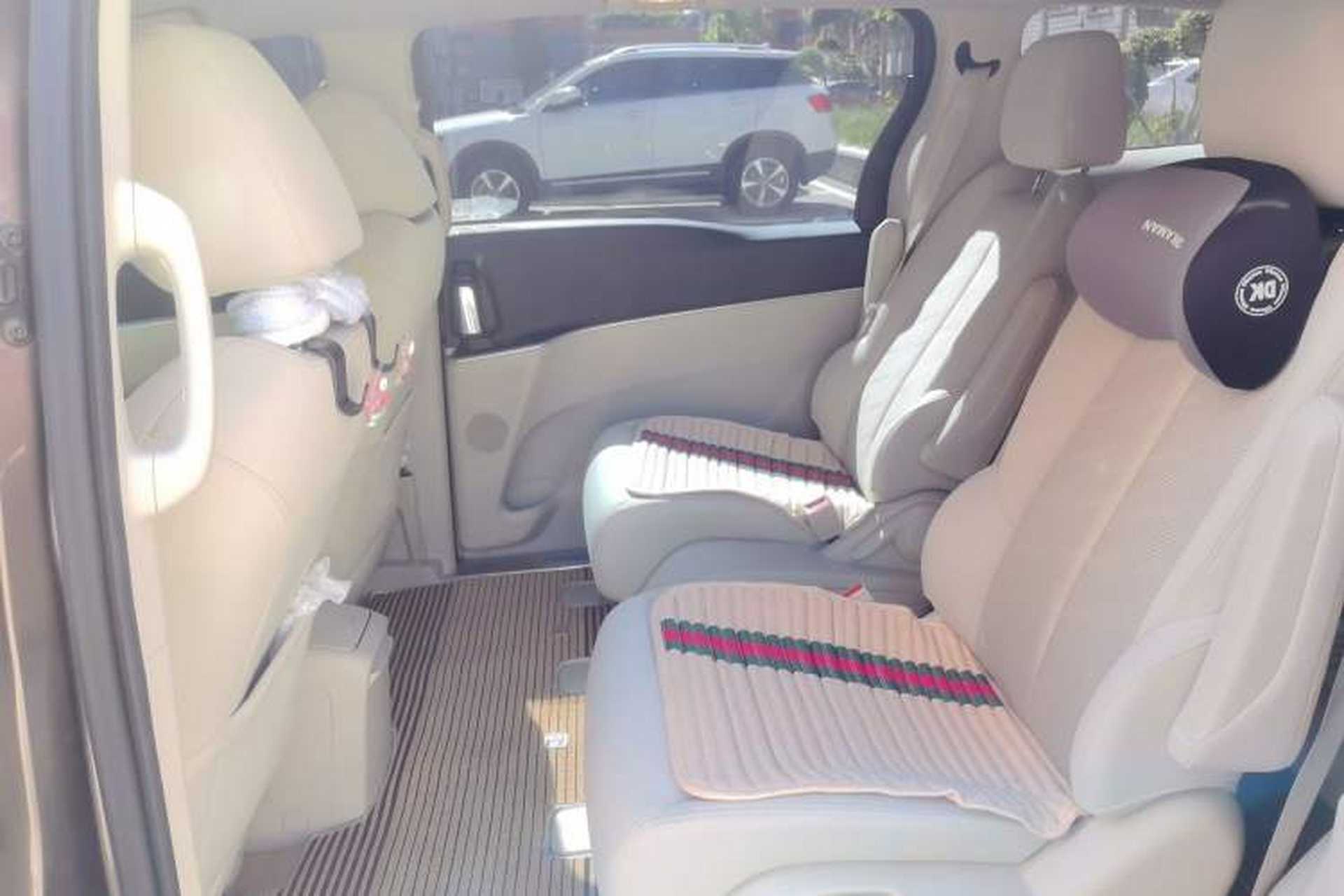 Used Buick GL8 2023 Land Executive Class Smart Enjoyment Model Left Rear Seat