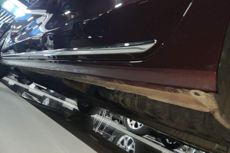 Used Buick GL8 2023 ES Lu Zun Deluxe Model Left Side Sill