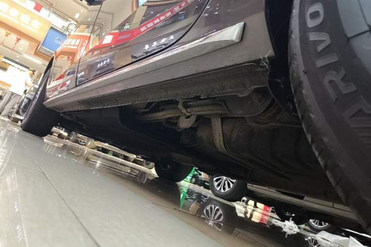 Used Buick GL8 2023 Land Executive Class 652T Luxury Model Left Side Sill