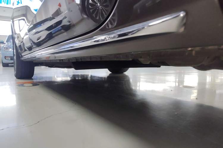 Used Buick GL8 2023 Land Business Class Smart Deluxe Model Left Side Sill